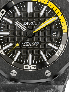Audemars Piguet Royal Oak Offshore 15706 Black Dial, Carbon Fiber