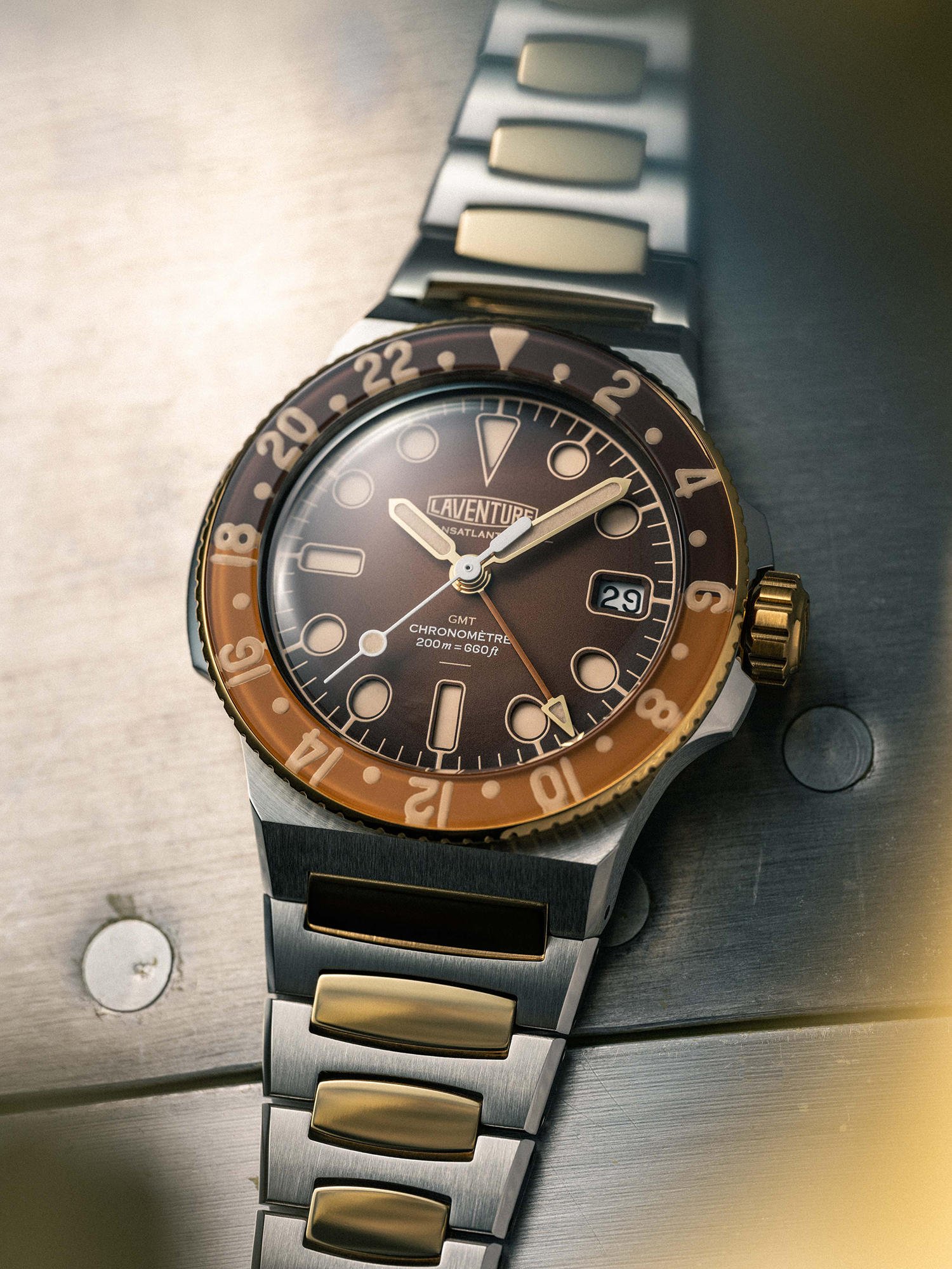 Laventure Transatlantique II GMT Gradient Brown Dial, Au750 Solid