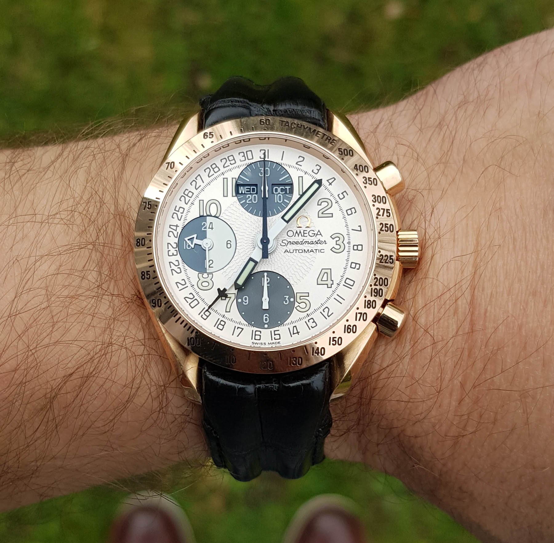 Omega Speedmaster Date 39 3623.33 Panda Dial, Red Gold, 39.0 mm