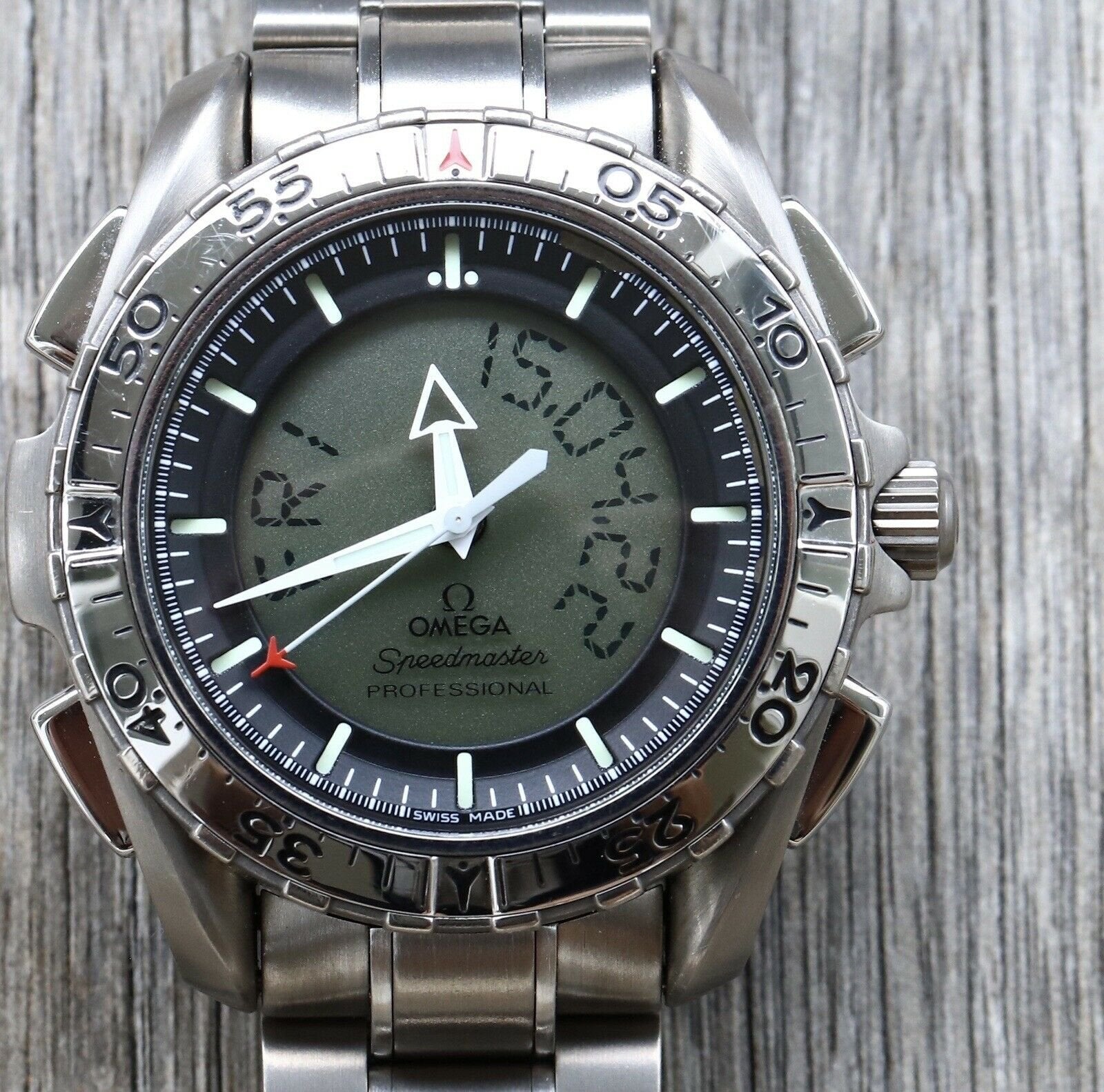 Omega Speedmaster X-33 3290.50 Black Dial, Titanium, 42.0 mm, Rotating