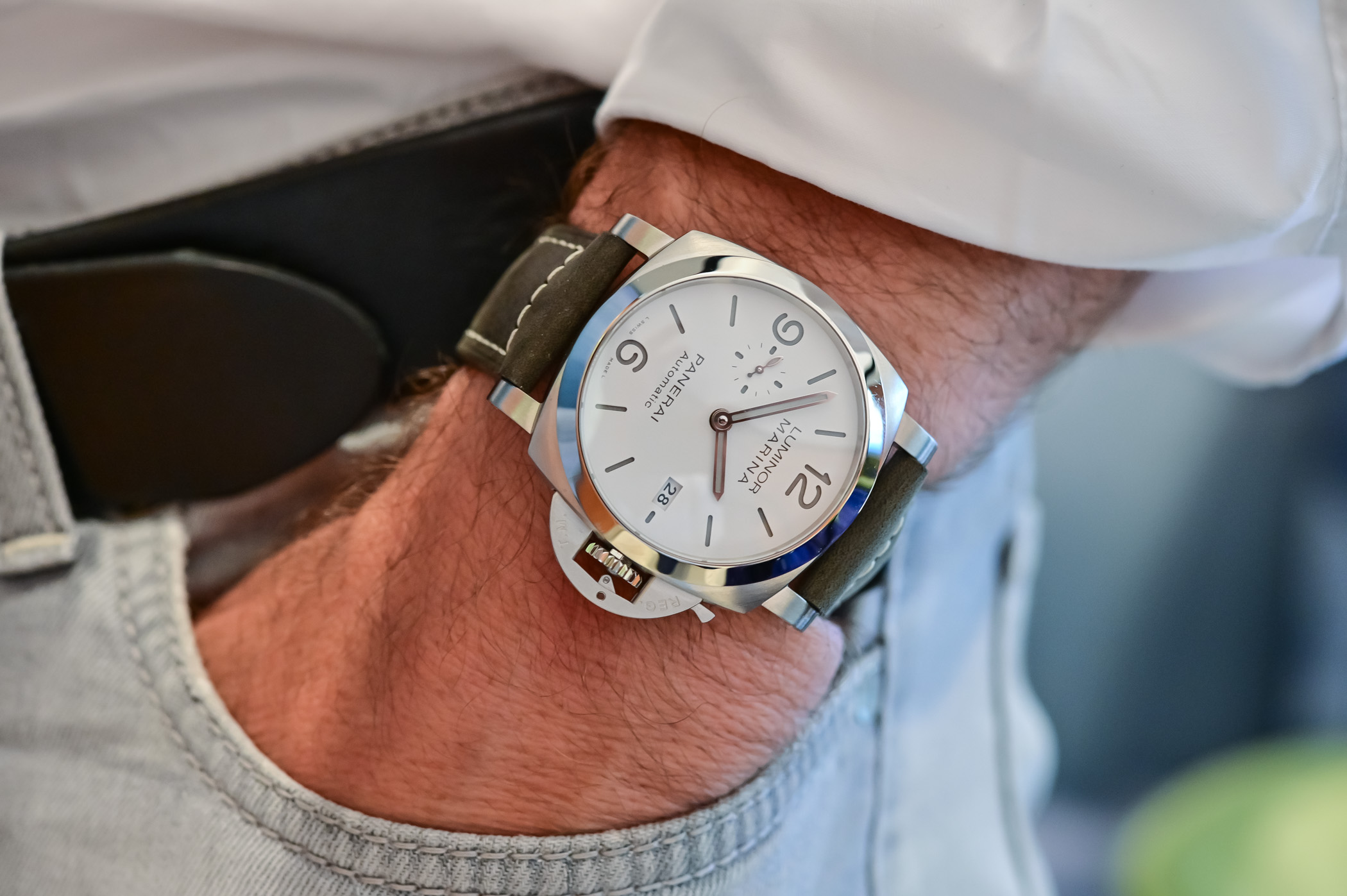 White Dial Panerai Luminor Marina 42mm Review Panerai Luminor