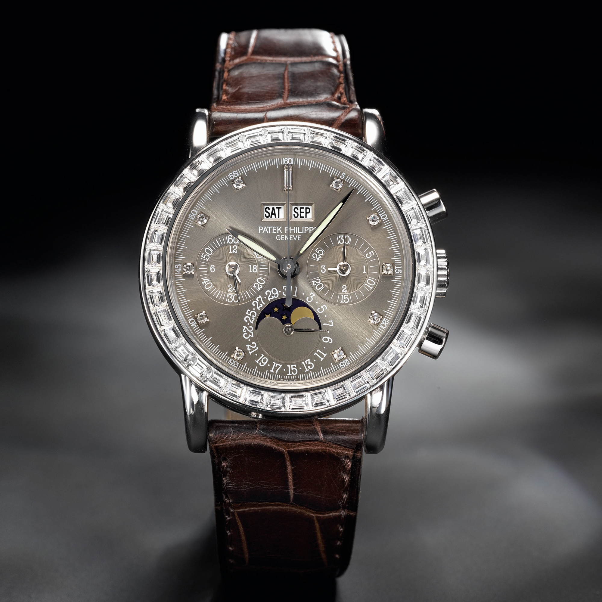 【非売品・未使用】Patek Philippe グローブ　Mサイズ Patek Philippe Grand Complications 3990 Black Dial, Platinum