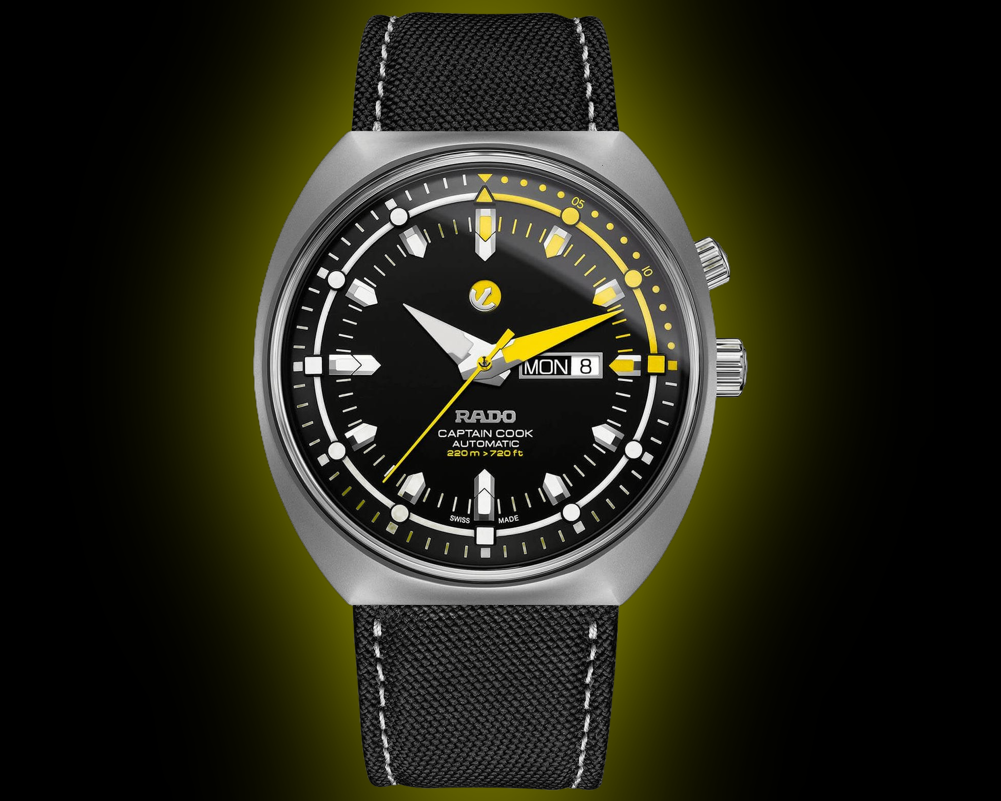 Rado Captain Cook R33030176 Black Dial, Hardened Titanium, Mkiii