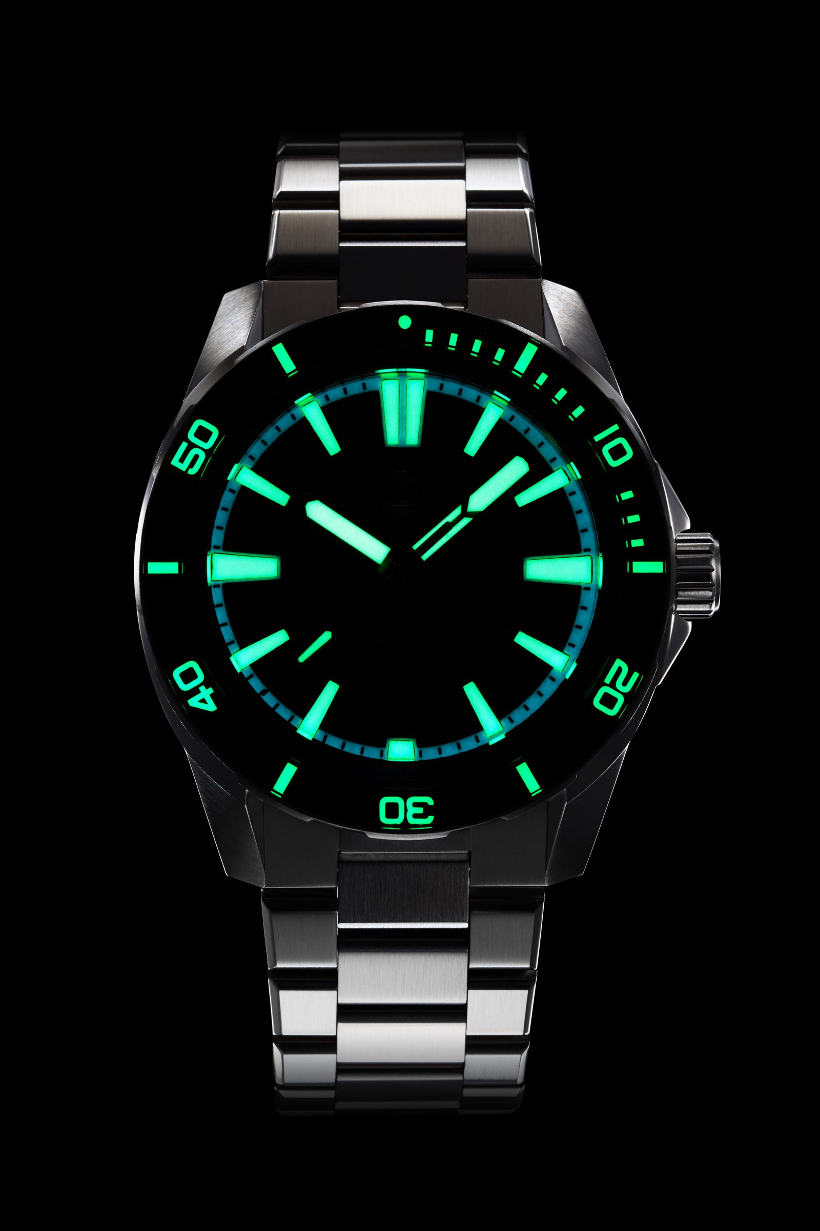 Zelos The Swordfish 40 mm 200 m, Crimson Red Dial, Stainless Steel